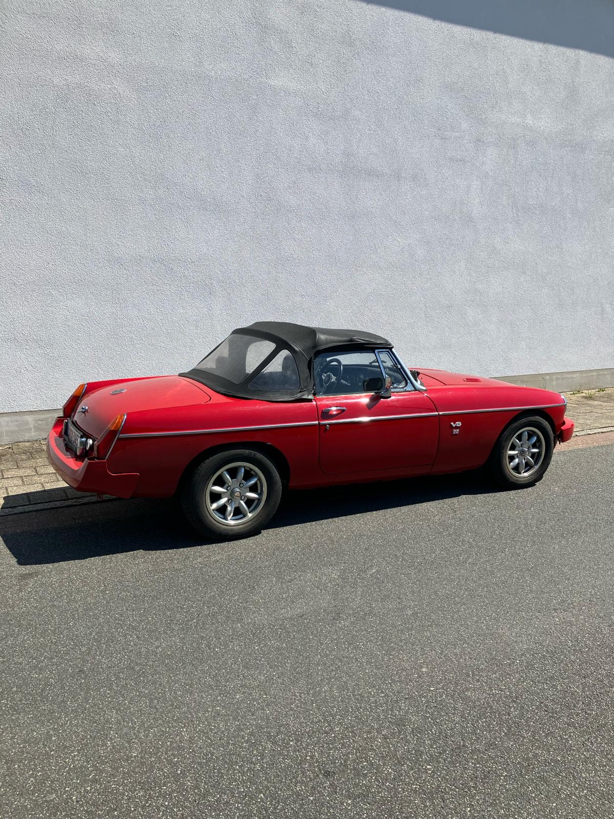 MG B V8
